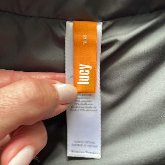 Lucy black vest - Picture 3 of 5